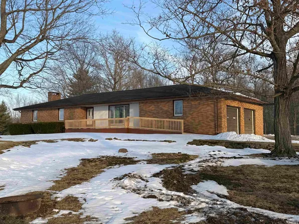 16326 Wappes Rd, Churubusco, IN 46723