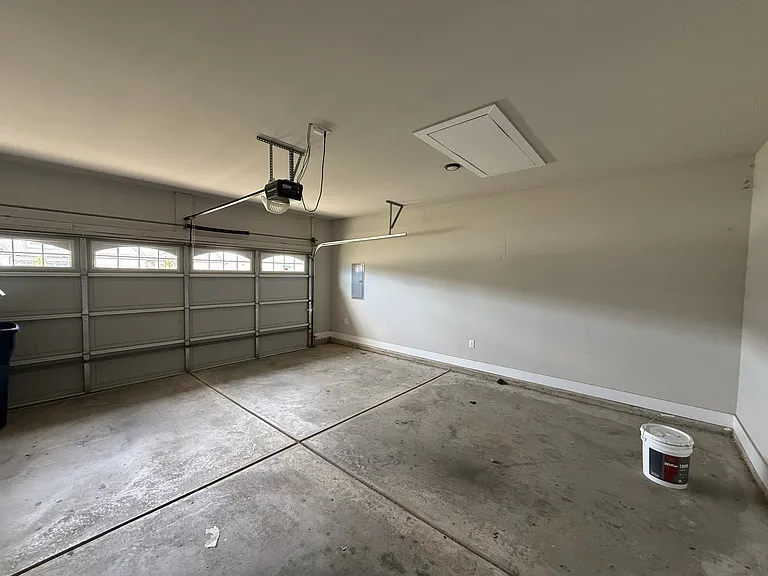408 Raleigh Elm Dr — Photo 30
