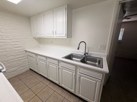 4th image of 16621 N 25th St APT 13
