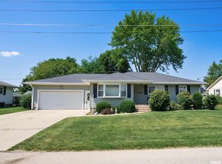 613 E Walnut St, Geneseo, IL 61254