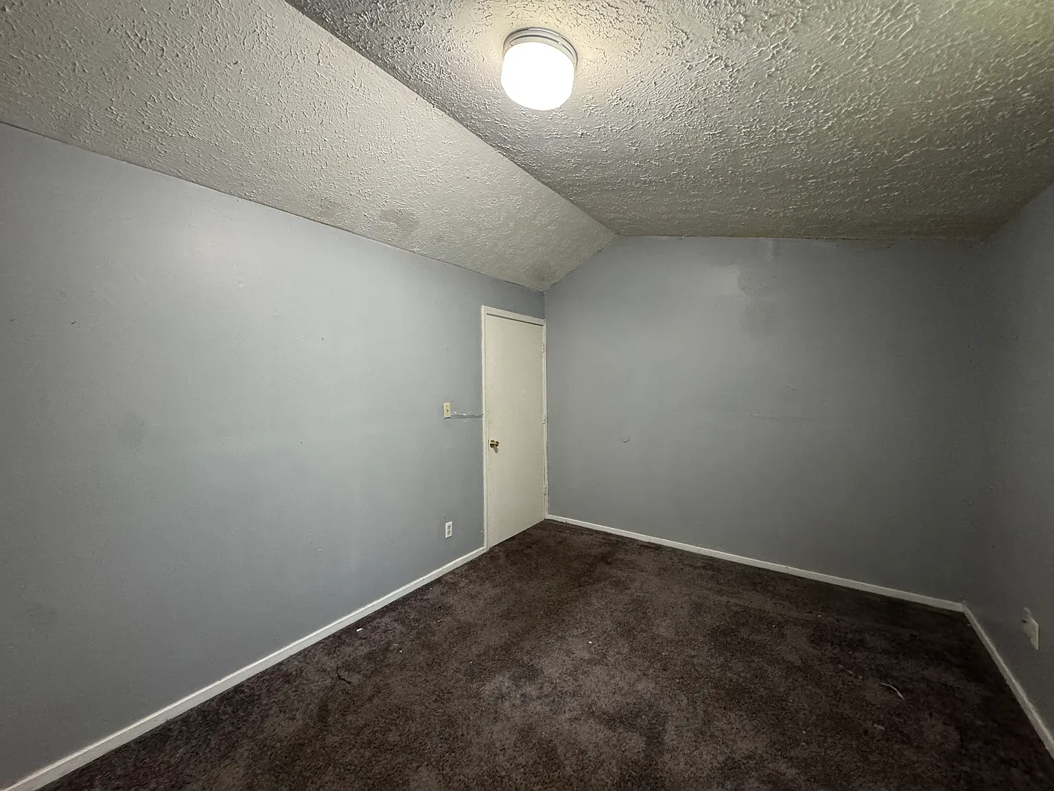 2 bed, 750 sqft, $800 — Photo 4
