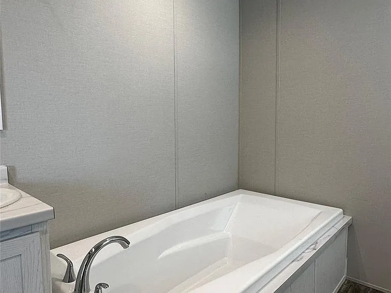 136 Caliza Dr — Photo 35