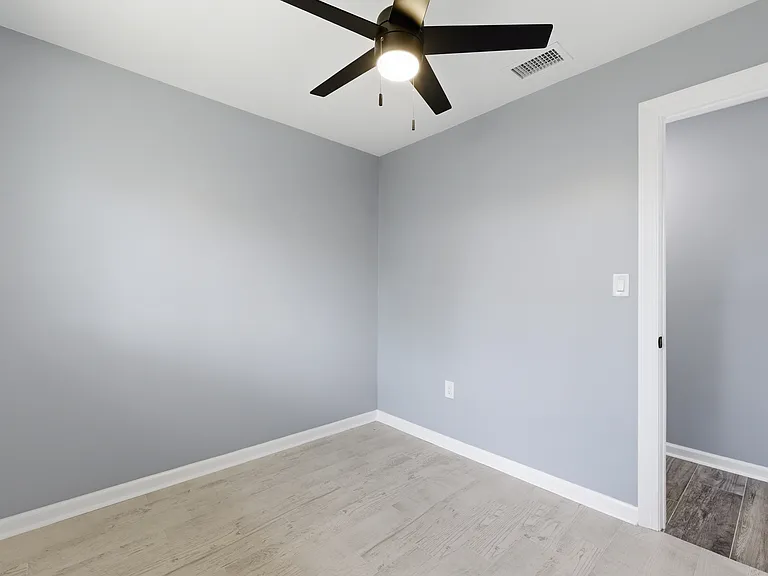Bedroom 3 - Alternate angle