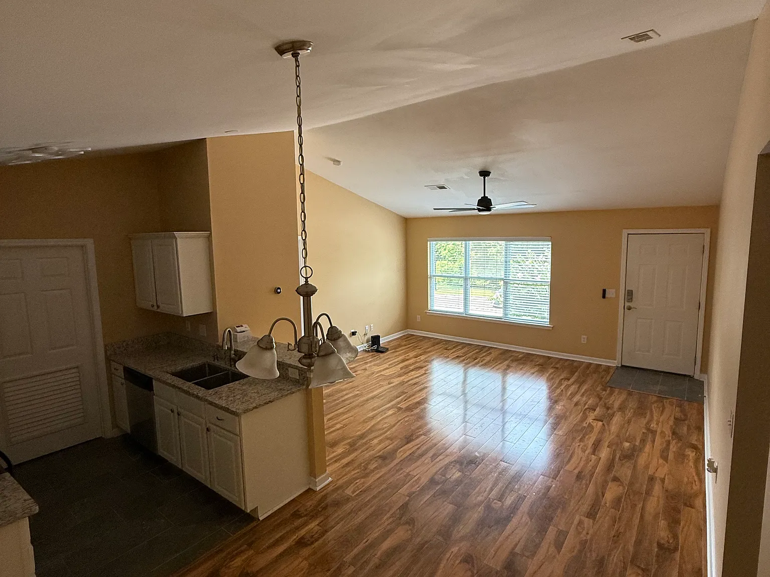 4409 Jay Bird Cir — Photo 3