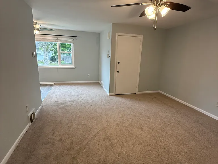 2141 Forrester Ave — Photo 4
