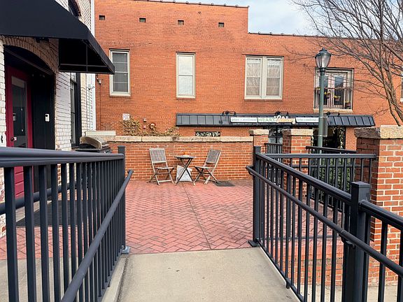 3rd image of 113 N Main St #F1