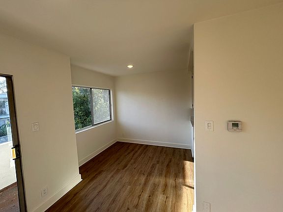 5th image of 11938 Goshen Ave APT 6