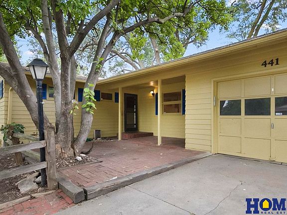 4th image of 441 Mulder Dr