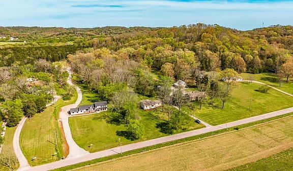 5th image of 3180 Boxley Valley Rd