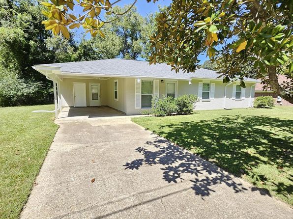 108 South Dr
