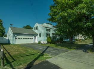 51 Wayside Rd, Portland, ME 04102