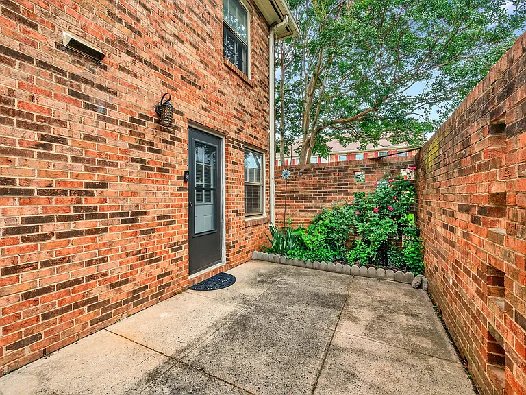 1223 Archdale Dr #A — Photo 6