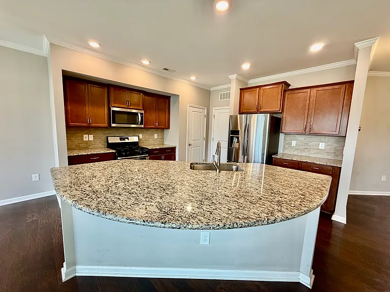 1828 Birdhouse Ln — Photo 7