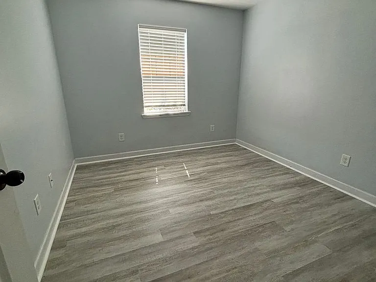 204 Misty Cove Ct — Photo 24