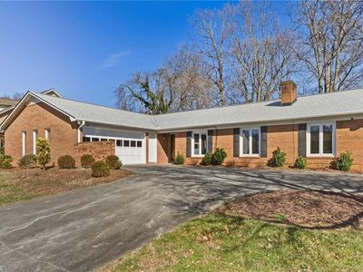 812 Wood Dale Dr, Kernersville, NC, 27284