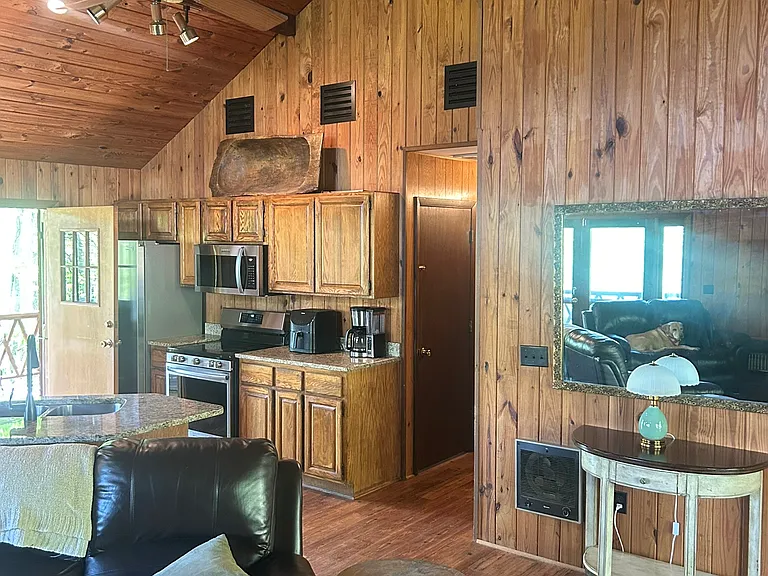 240 Rose Ln — Photo 17