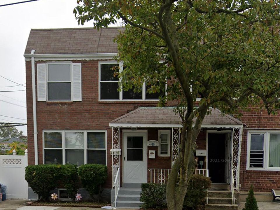 1st image of 3917 202nd St #B