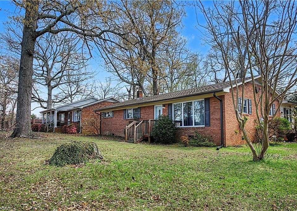 1st image of 219 Rockspring Rd