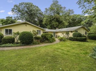 8 Simpson Rd, Wayland, MA 01778