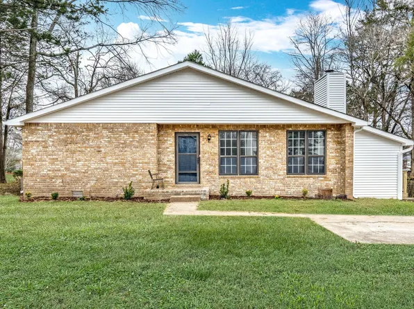 1025 Patio Dr, Nashville, TN 37214