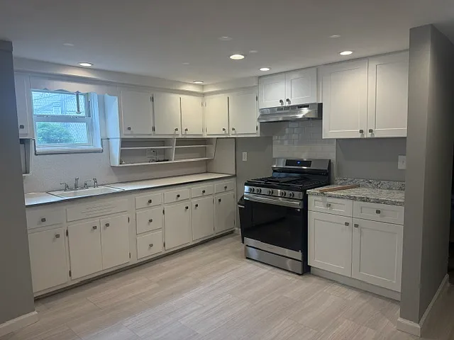 266 Woodside Ave — Photo 3