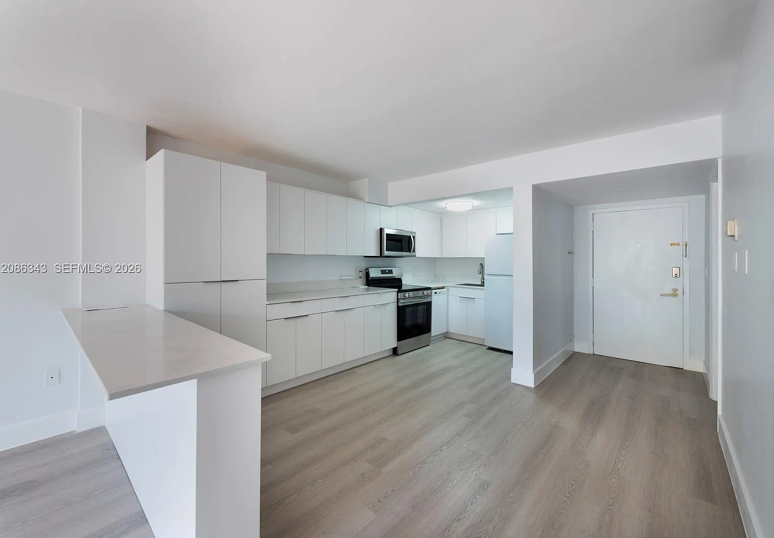 1650 NE 115th St — Photo 3