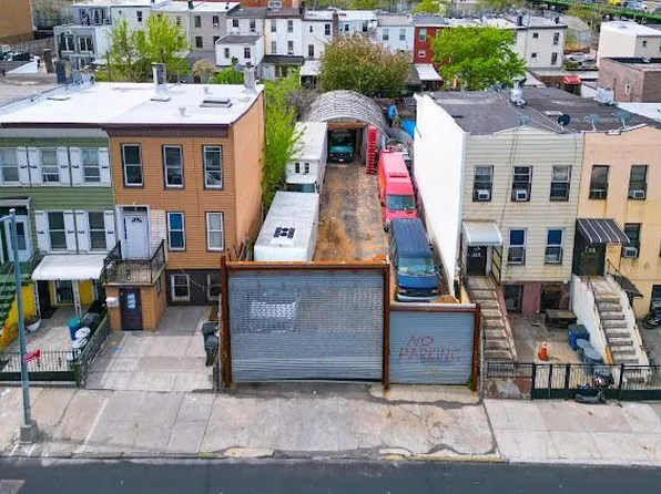 334 39th St, Brooklyn, NY 11219