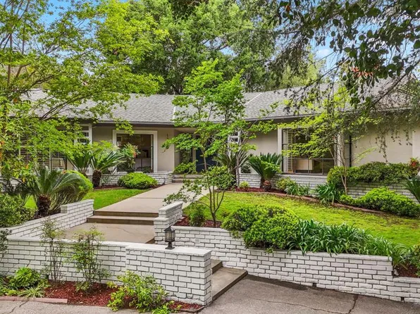 1205 S Oak Knoll Ave, Pasadena, CA 91106