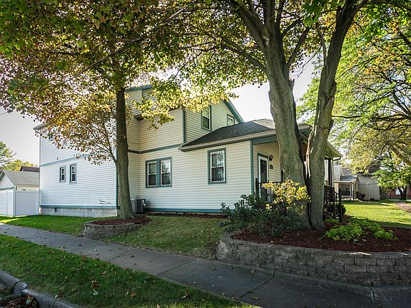 3rd image of 2141 W 47th St