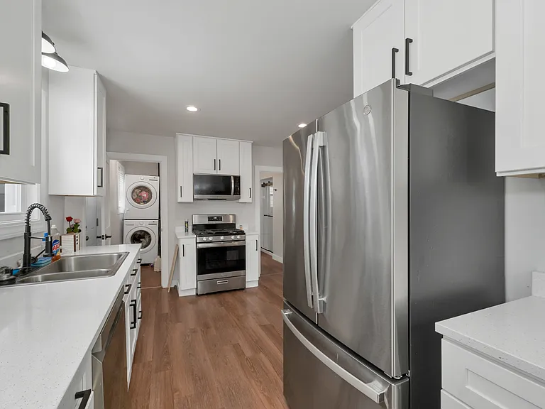 43 Franklin St — Photo 4