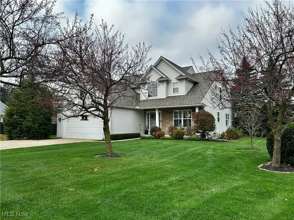 794 S Lake St, Amherst, OH 44001