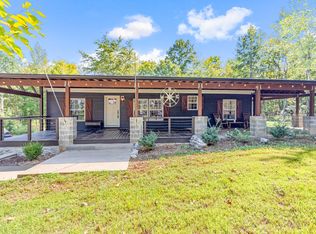 3844 Humphreys County Line Rd, Mc Ewen, TN 37101