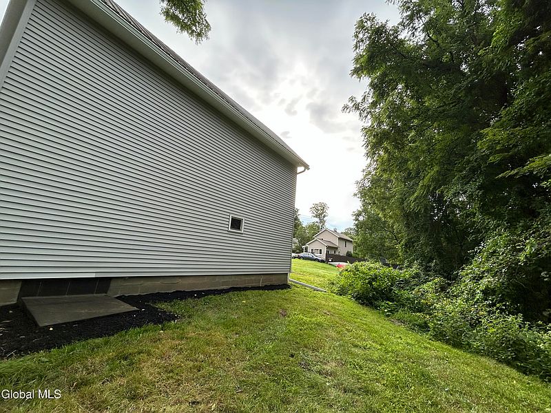 3rd image of 155 Maple Avenue