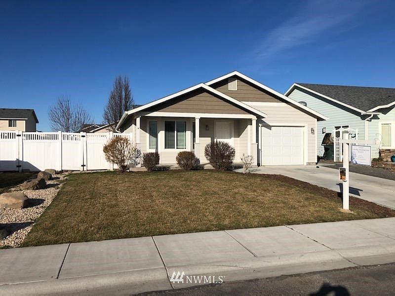 1st image of 821 Rocky Avenue