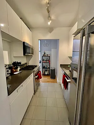 Rented by NY Living Solutions | media 31