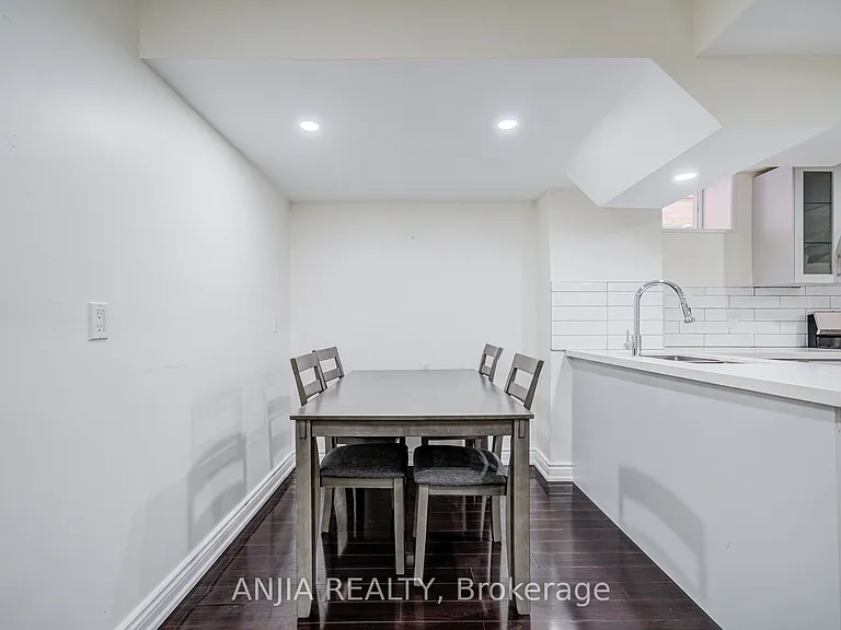 15 Ross Shiner Ln — Photo 11