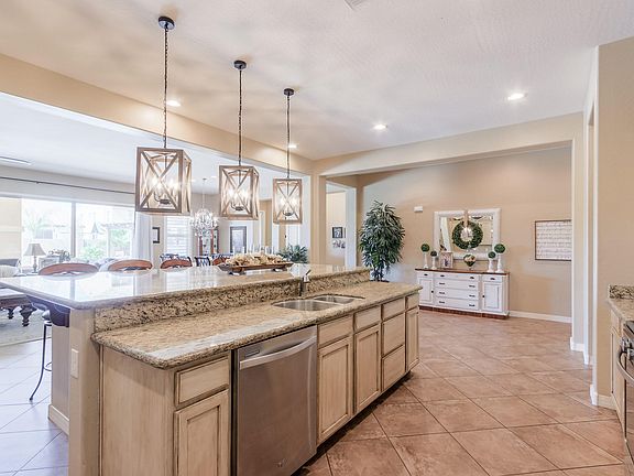 5th image of 21256 E Sunset Dr