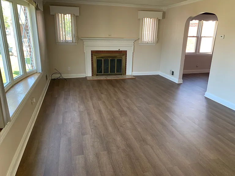 821 Lynvue Rd — Photo 2