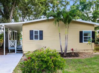 490 Stremma Rd, Largo, FL 33770