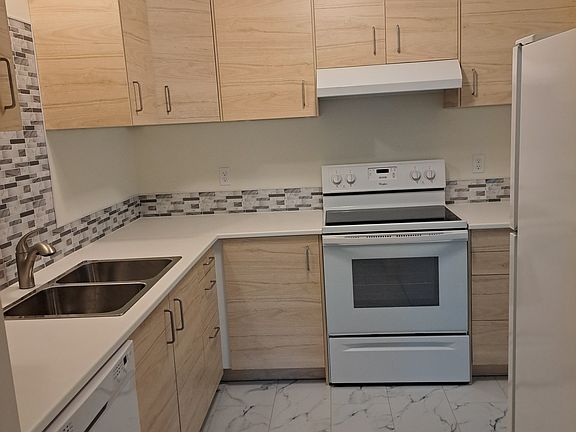 Kitchen (view from hallway)