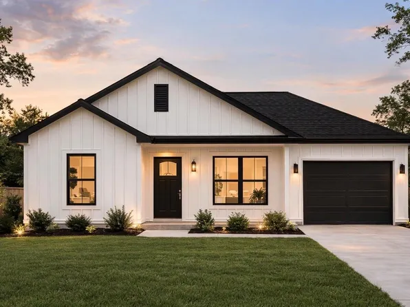 311 E Lobit, Baytown, TX 77520