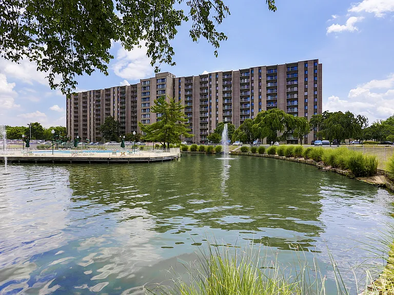 Seven Springs Apartments — Photo 41