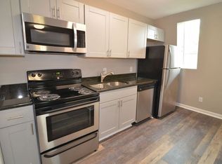 Modern Apartment minutes from Downtown Raleigh, Raleigh, NC 27610