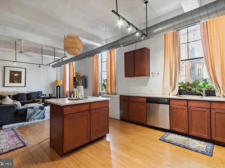 1637 Poplar St #N1 — Photo 7