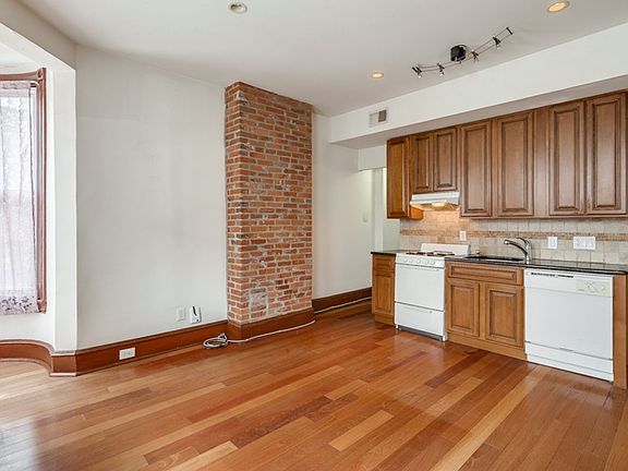 5th image of 2739 W Girard Ave APT 3F