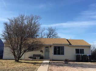 416 Hynds Ave, Cheyenne, WY 82007