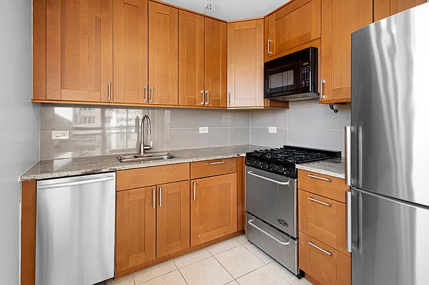 Rented by Level Group | media 18