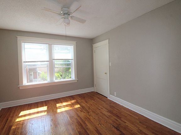 4th image of 3541 Iowa Ave