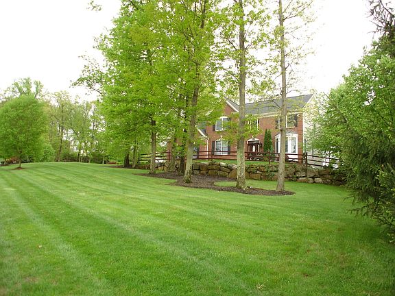Large Corner Lot - Well Manicured Landscaping 
