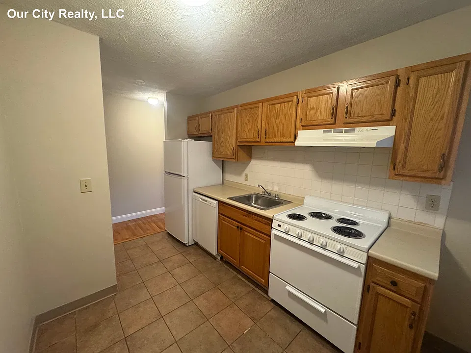 93 Brookline St #2